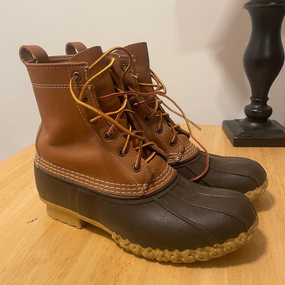 L.L. Bean Duck Boots 8" Thinsulate Mens 8 Light Brown Upper Dark Brown/Tan Sole